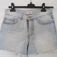 Pantaloncini ONLY