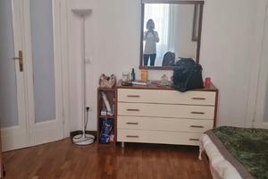 Stanza singola per donne lavoratrici studentesse