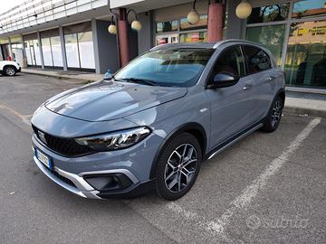 Fiat Tipo Cross Diesel 1.6 130 CV