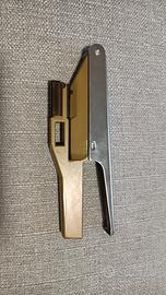 Pinza punch card e punzone per macchina maglieria 