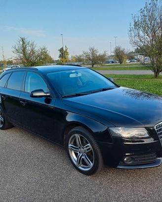 AUDI A 4 AVANT MULTITRONIC