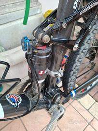 Mountain bike carbonio