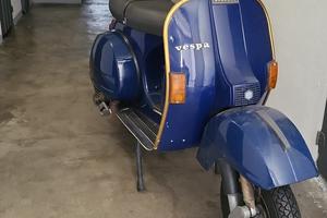 Vespa P200 E