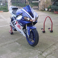 Yamaha r1 1000cc