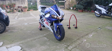 Yamaha r1 1000cc