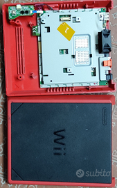 Nintendo Wii Mini rossa (scocca, cover)
