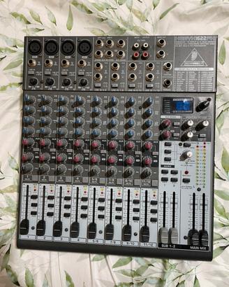 Behringer Xenyx1622Fx