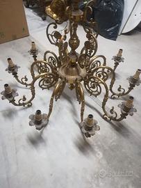 Lampadario in ottone antico