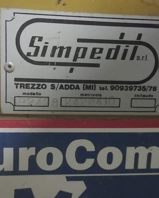 Macchina piegaferro e troncatrice