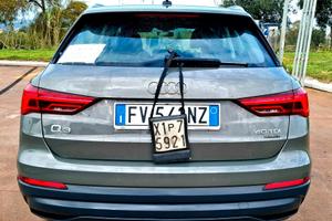 AUDI Q3 40 TDI quattro S tronic Business