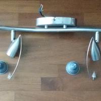 lampadario a barra con 4 faretti direzionabili