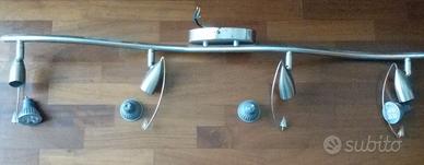 lampadario a barra con 4 faretti direzionabili