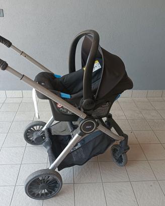 Passeggino trio Chicco con base per macchina
