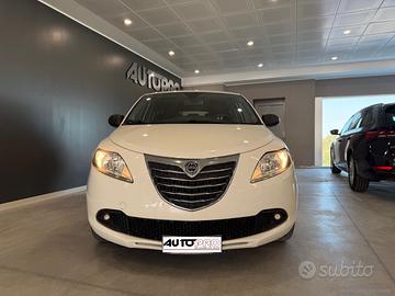 LANCIA Ypsilon 1.2 69 CV 5p. GPL Ecochic Silver