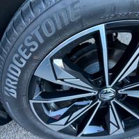Gomme bridgestone 225/55/19