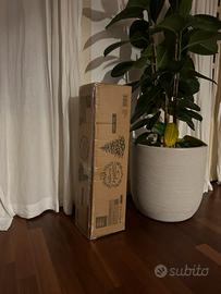 albero di natale con luci incorporate