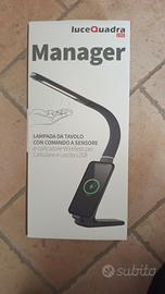 lampada da tavolo con caricatore wireless e usb