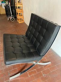 Poltrona Barcelona di Knoll Studio