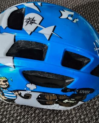 Casco bici bambino marca UVEX – tema pirata