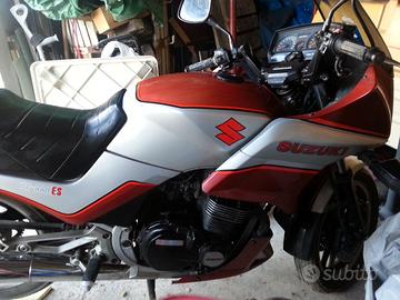 SUZUKI 550 ES ANNO 1982