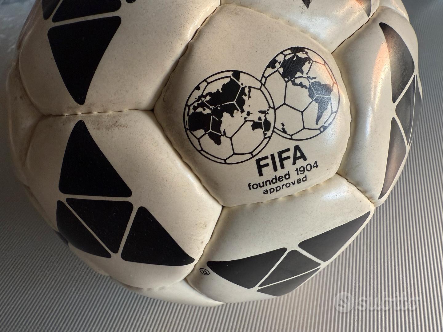 Ballon De Foot Vintage ITALIA MONDO - Cuir Synthétique - Neuf - Fabriqué En Italie