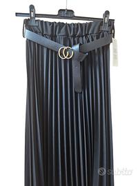 gonna donna nera plissettata