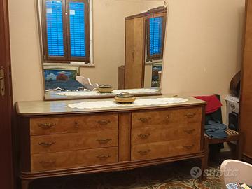 R.e.g.a.l.o Comò con specchio anni 30/40 in legno