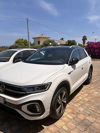 Volkswagen T-Roc 1.0 TSI  R-Line 2023 come nuova