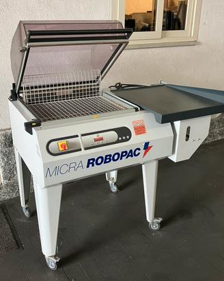 Confezionatrice  a campana Robopac pari al nuovo
