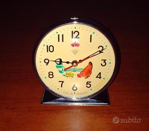 Orologio con gallina sale