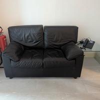 Divano in vera pelle nera