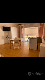 Monolocale, Piazza duca degli Abruzzi