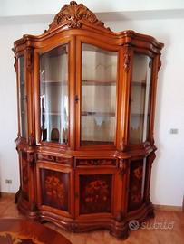 credenza e tavolo intarsiato