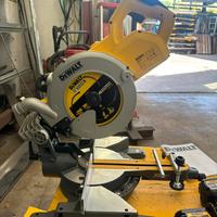 TRONCATRICE RADIALE DCS778 DEWALT