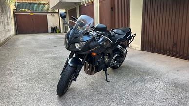 Moto FZ1 Fazer Yamaha