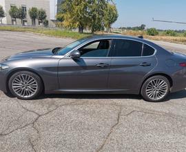 Alfa Romeo Giulia Business Sport Launch Edition