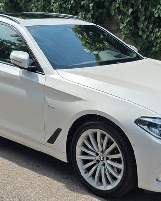 BMW G31 520d XDrive Luxury Line  FULL OPTIONAL!!!