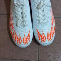 scarpe da calcetto taglia 42