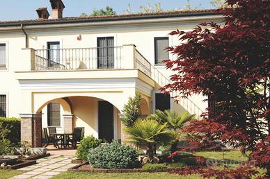 Villa o villino Borgarello [LPA1RDVRG]