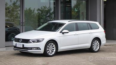 VOLKSWAGEN Passat Variant 1.6 TDI SCR DSG Busine