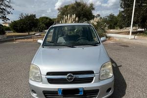 Opel Agila