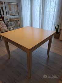 Tavolo allungabile
