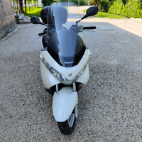 Suzuki Burgman 125 cc