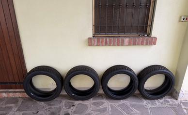 Pneumatici Invernali Dunlop WinterSport 225/45R18