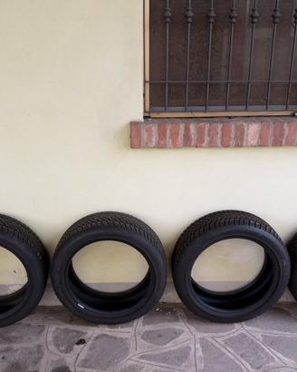 Pneumatici Invernali Dunlop WinterSport 225/45R18
