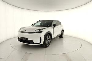 LYNK&CO 08 MORE