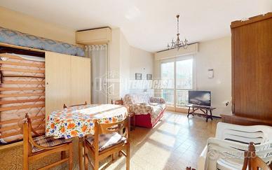 AMPIO E LUMINOSO BILOCALE CON POSTO AUTO DI PROPRI