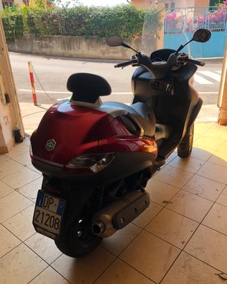 Piaggio Mp3 rosso 400cc