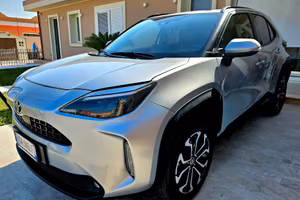 YARIS CROSS 1.5 HYBRID 2024 KM 32.000