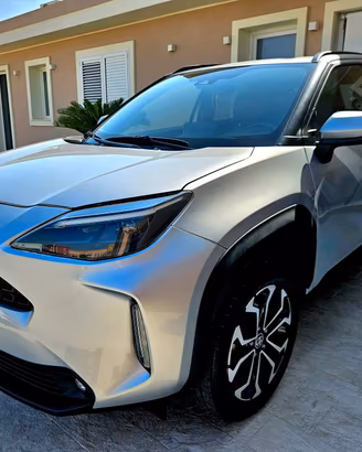 YARIS CROSS 1.5 HYBRID 2024 KM 32.000